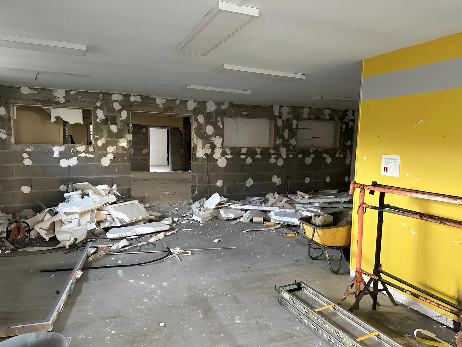 entreprise de demolition breal sous montfort